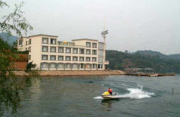 宜昌旅游景点- 清江天龙湾旅游度假区