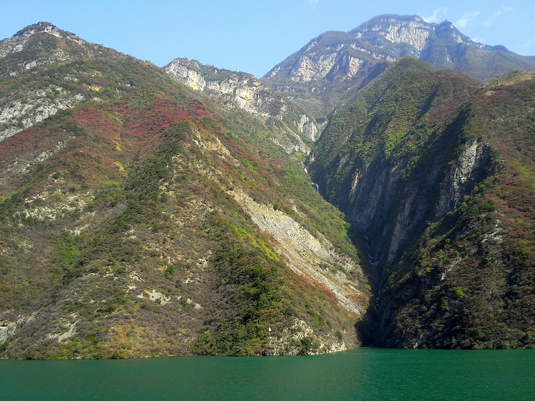 重庆奉节出发到宜昌长江三峡自由行二日游（奉节-宜昌三峡游船票）